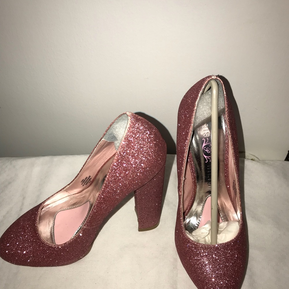 Paris Hilton Glitter Heels 5.5M